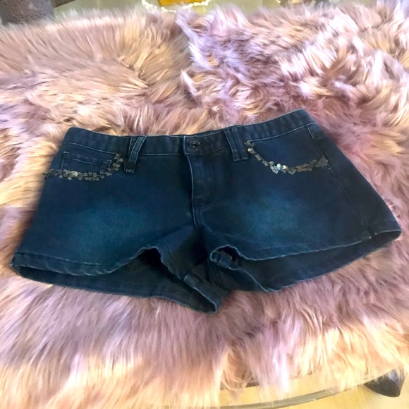 💥Armani exchange cute shorts💥 - Picture 1 of 8